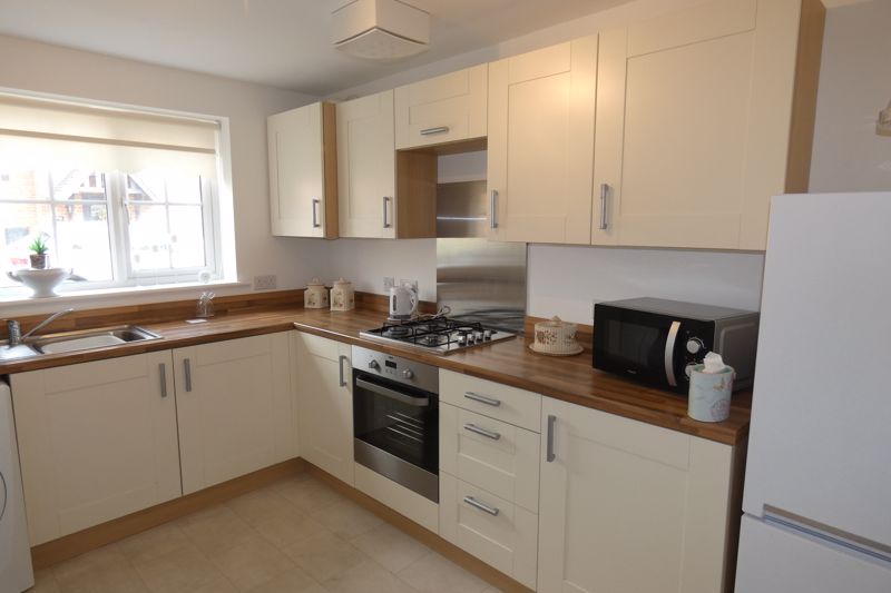 Kitchen- click for photo gallery